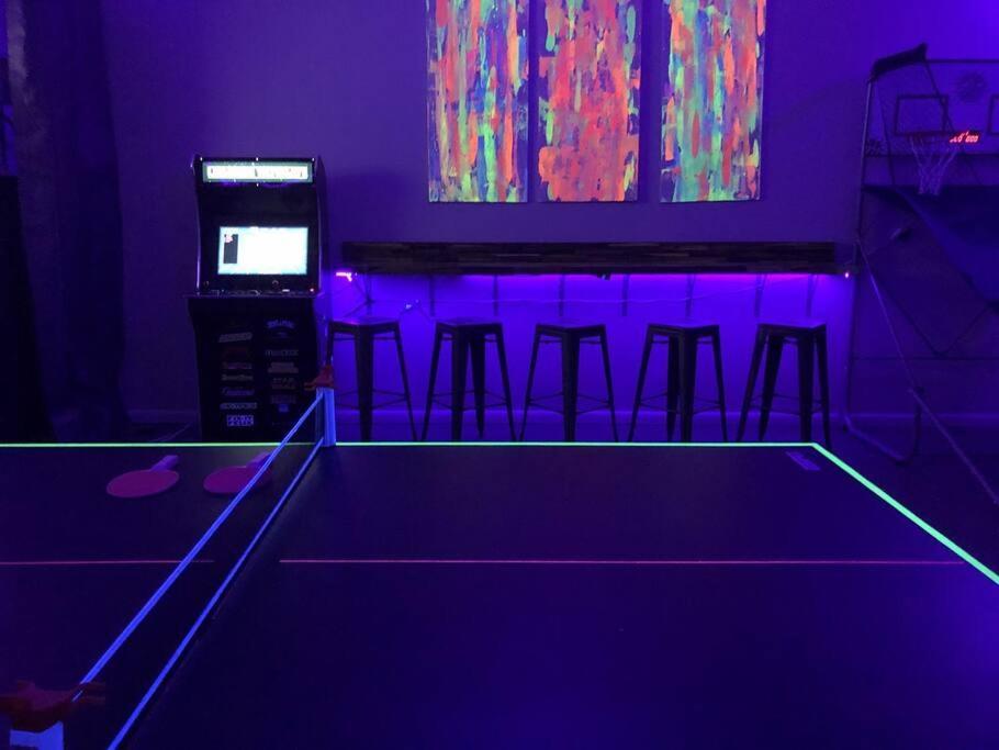 Fun West Knox Pad~ Hot Tub~ Neon Game Room~ Arcade Knoxville Kültér fotó